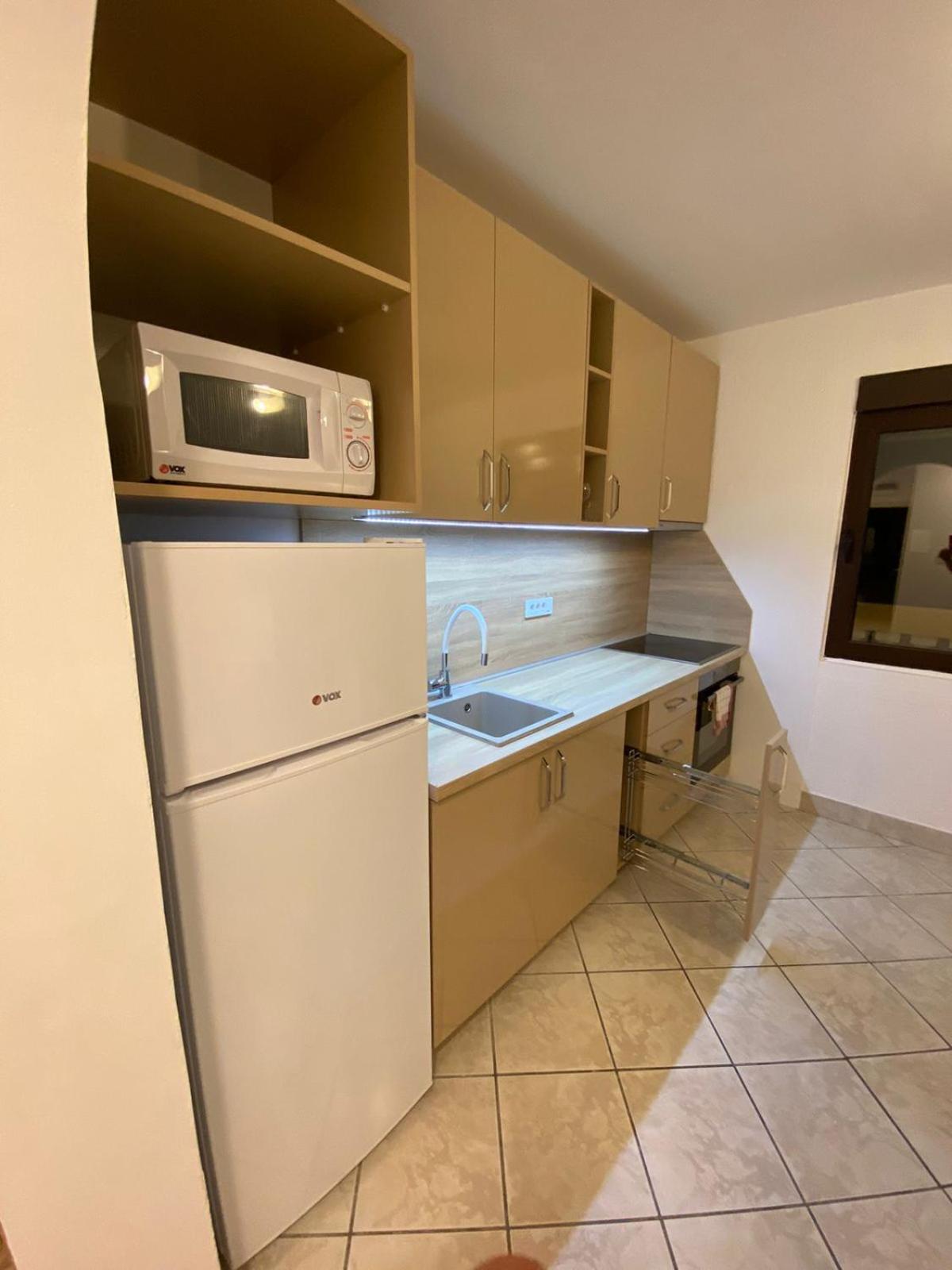 Apartmani Lime Petrovac Kültér fotó