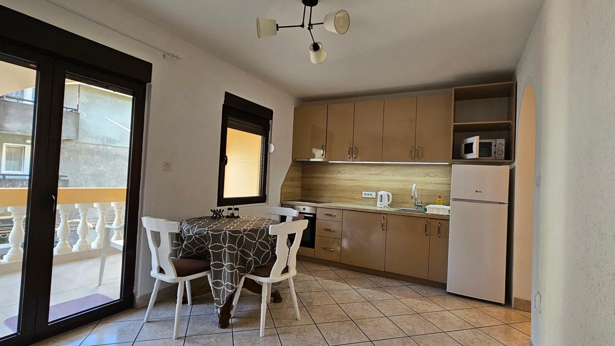 Apartmani Lime Petrovac Kültér fotó
