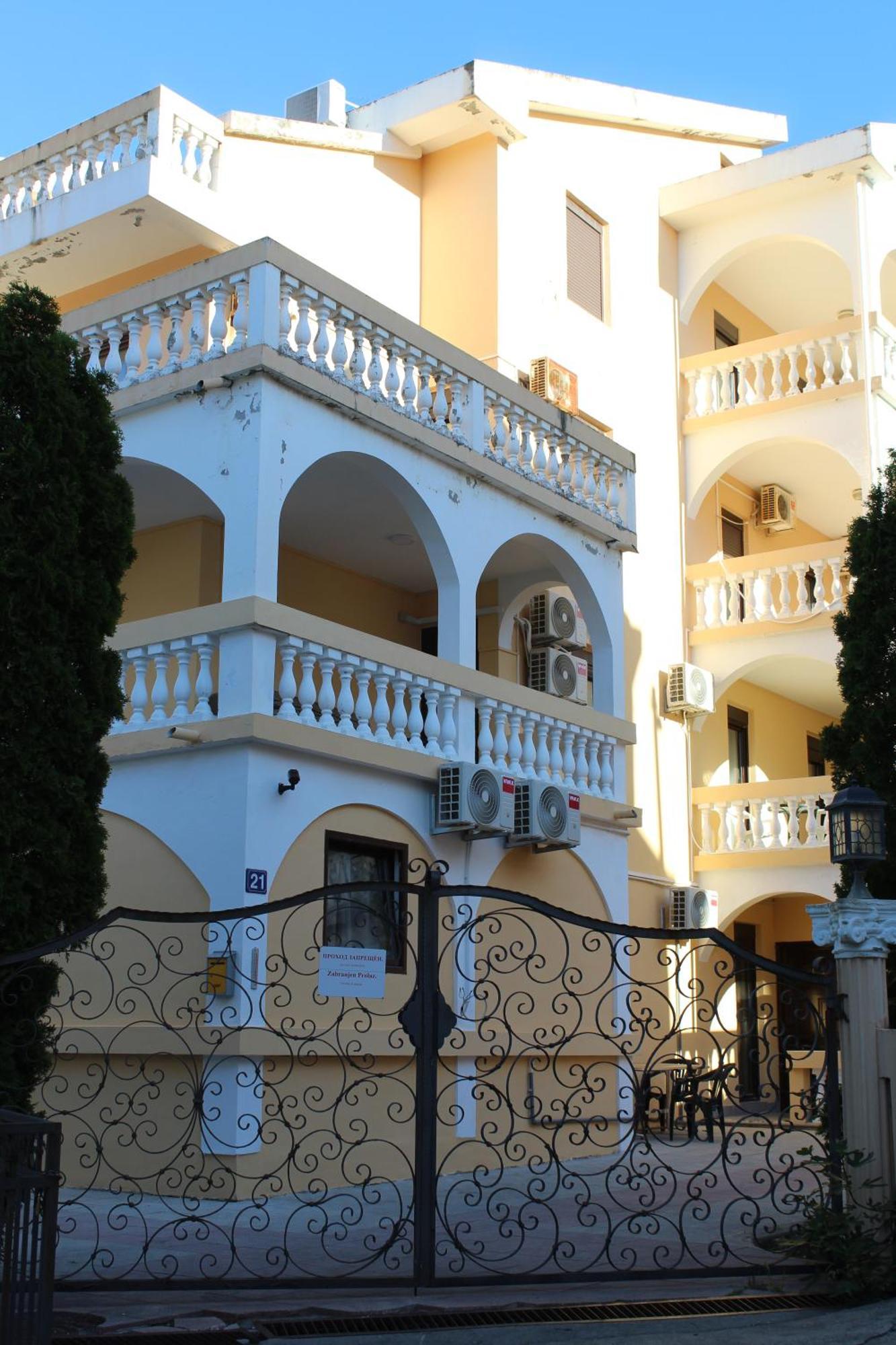 Apartmani Lime Petrovac Kültér fotó