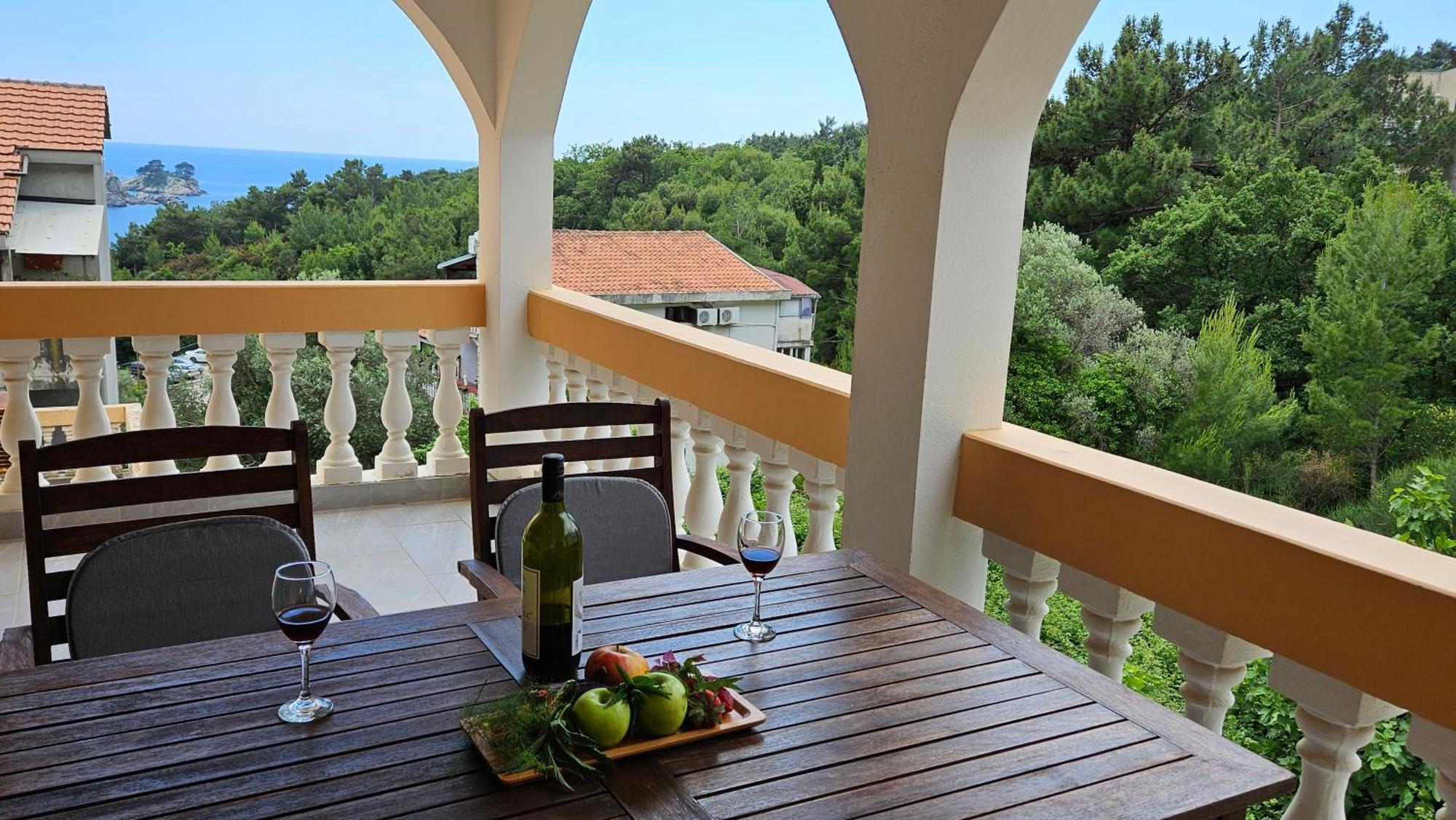 Apartmani Lime Petrovac Kültér fotó